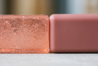 Sex Toy Poroso vs Não Poroso: Tudo Que Você Precisa Saber